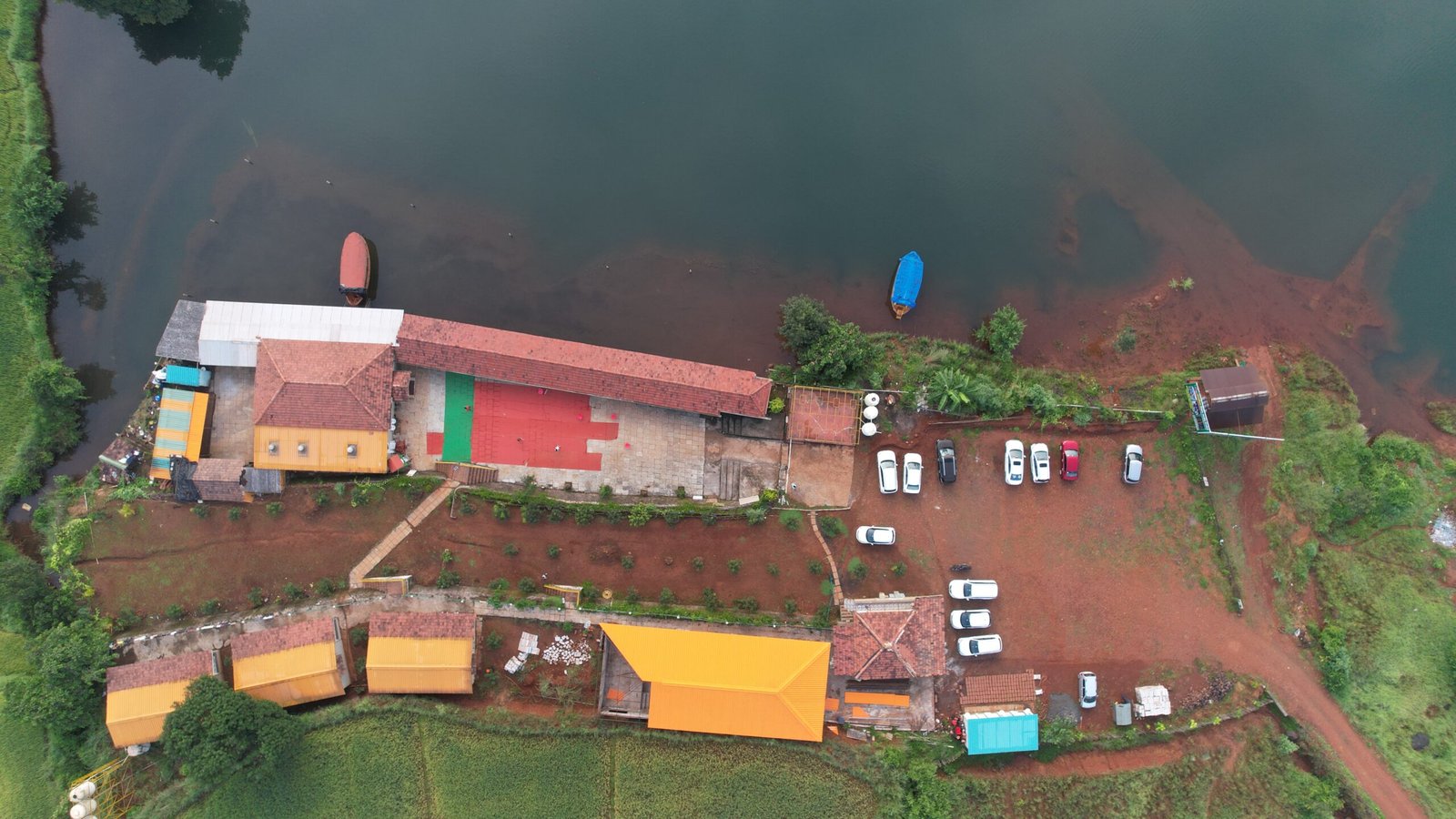 Riverside nature view at Vasota Riverside Resort